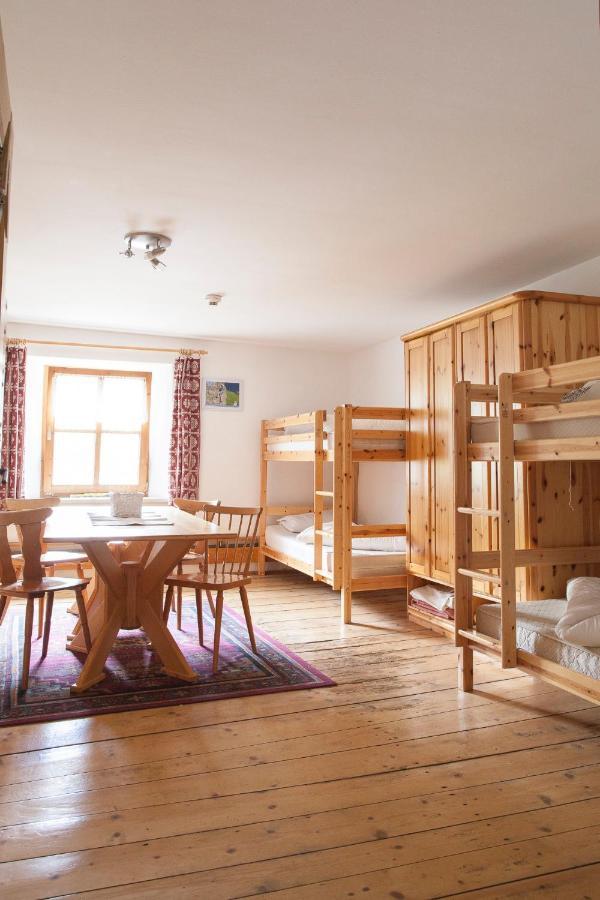 Romedihof Backpacker Hostel Karrösten Esterno foto